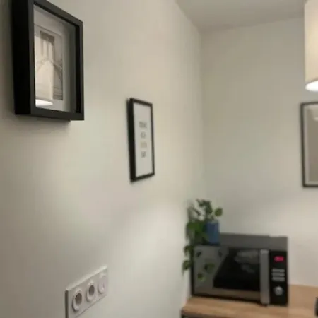 Cosy Rent Studio 3 Tv-wifi Proche Gare Holiday home